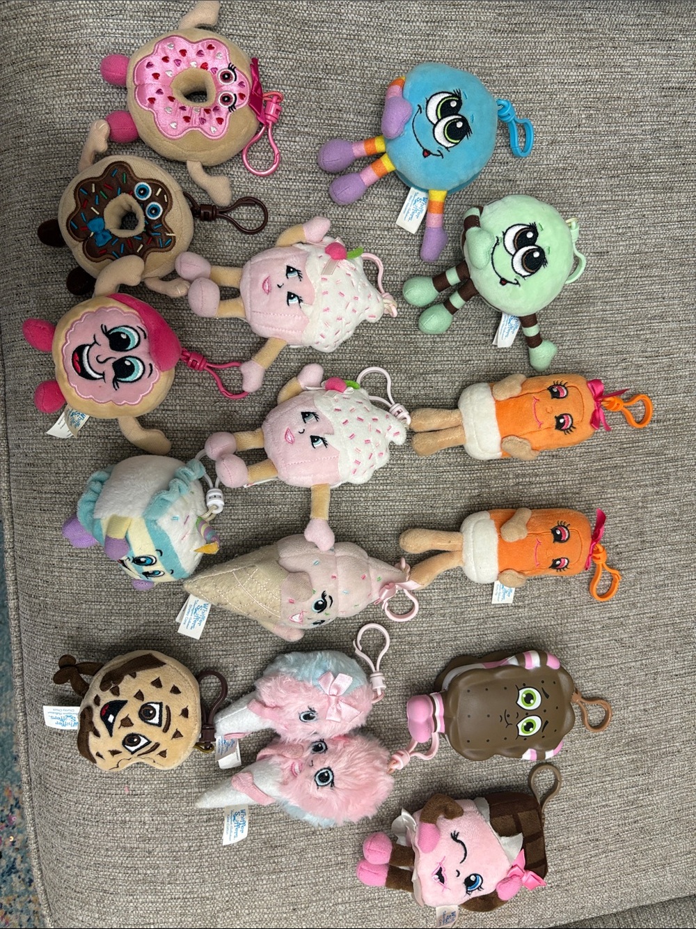 16 Whiffer Sniffer Plush Kids Toy Clip-On Keychains